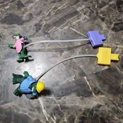 Dinosaurs Sinclair Family McDonald’s Happy Meal Toys loose Set of 2 pump figures