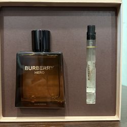 Burberry Hero Perfume Set