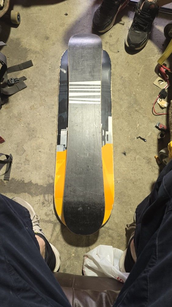 Burton Junkyard Snowskate