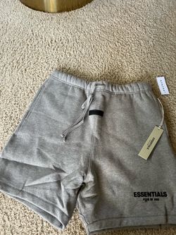 Essentials shorts dark oatmeal size Large