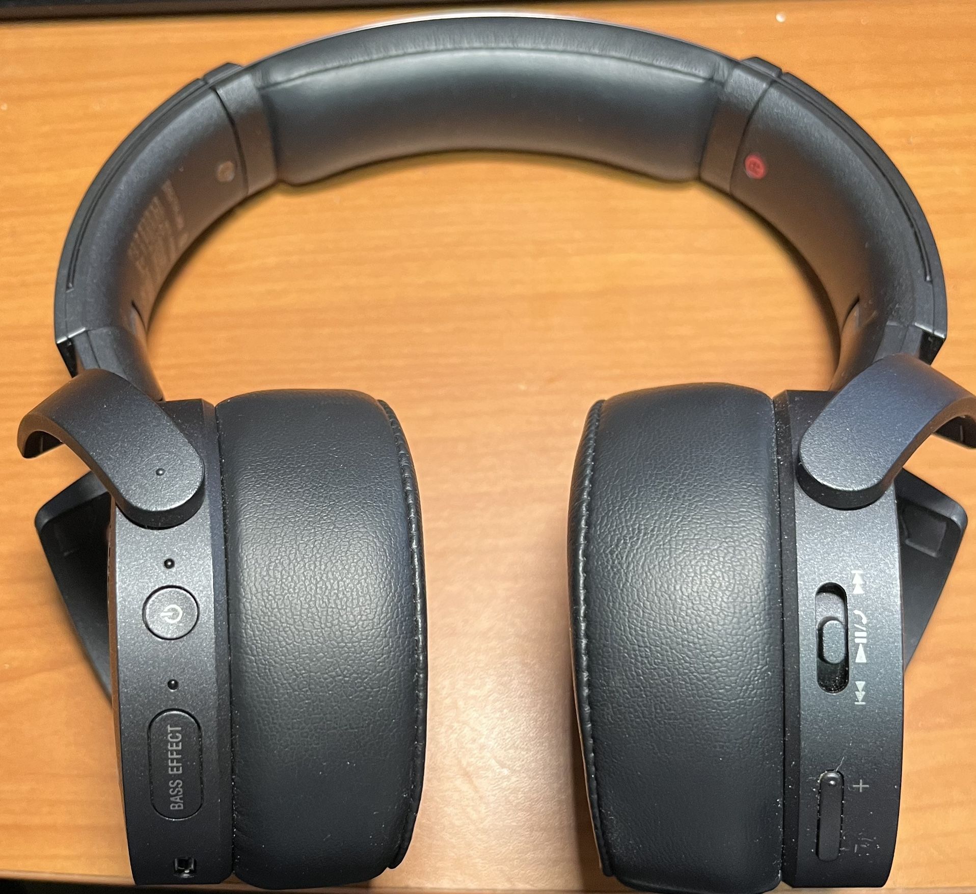 Sony Bluetooth Extra Bass Noise Canceling Headphones MDR-XB950