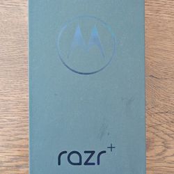 Brand New Open Box Unlocked Motorola Razr+ 2023