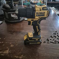 DEWALT 20V BRUSHLESS CORDLESS DRILL DRIVER