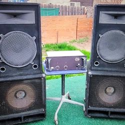 Pyle Speakers And BGW Amp 750C ** READ DESCRIPTION B4 YOU ASK PLZ!**