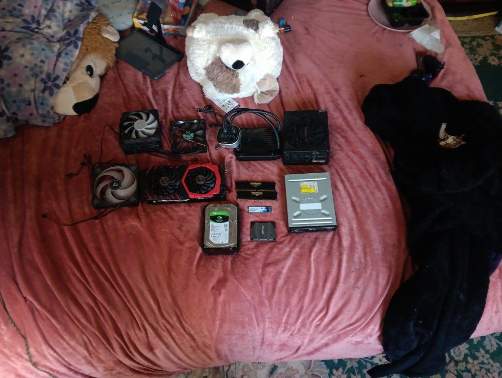 
💻 Custom PC Parts Bundle – Great Condition! (Jacksonville, FL)