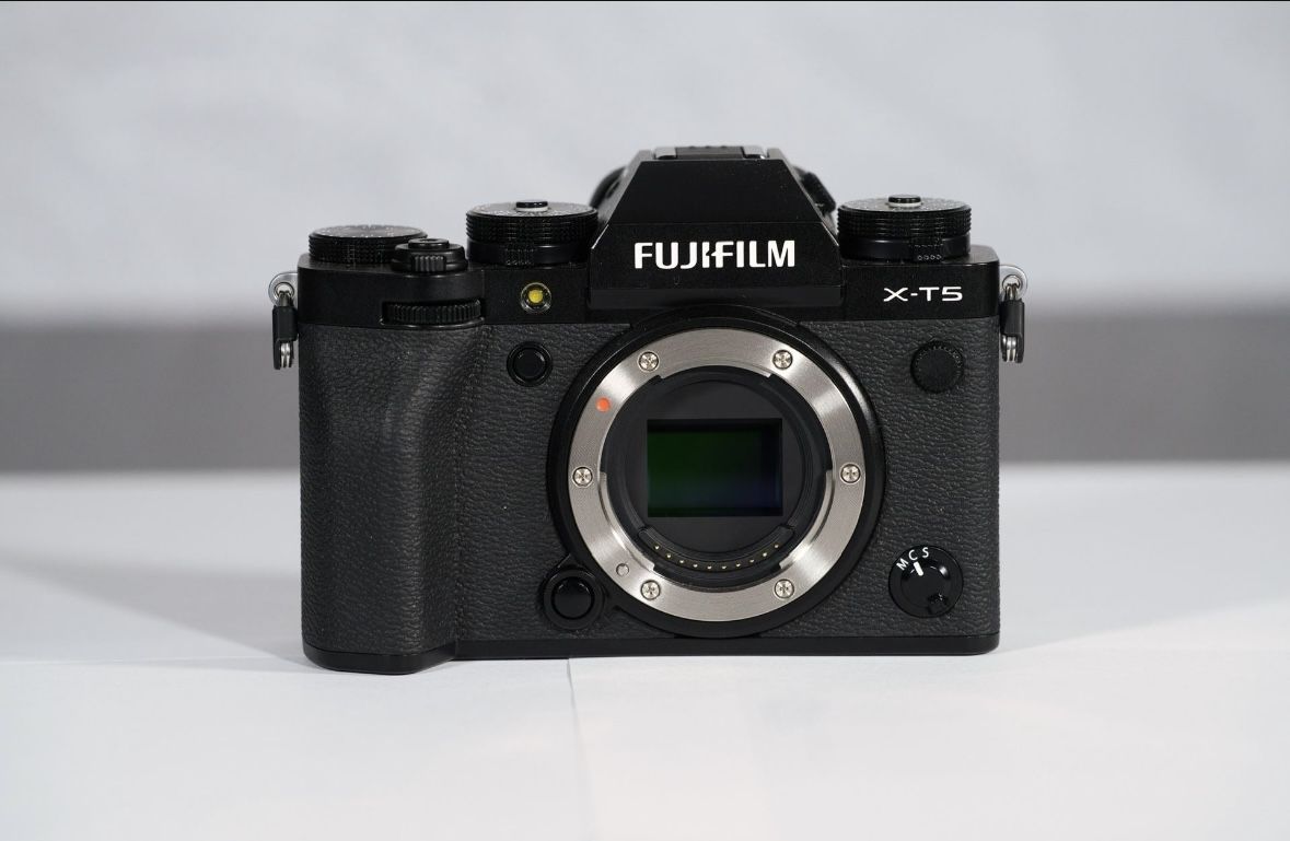 Fujifilm X-T5 -  Basically Almost Brand New! 