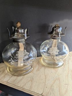 Pair Of Oil Farms Lamp Lights