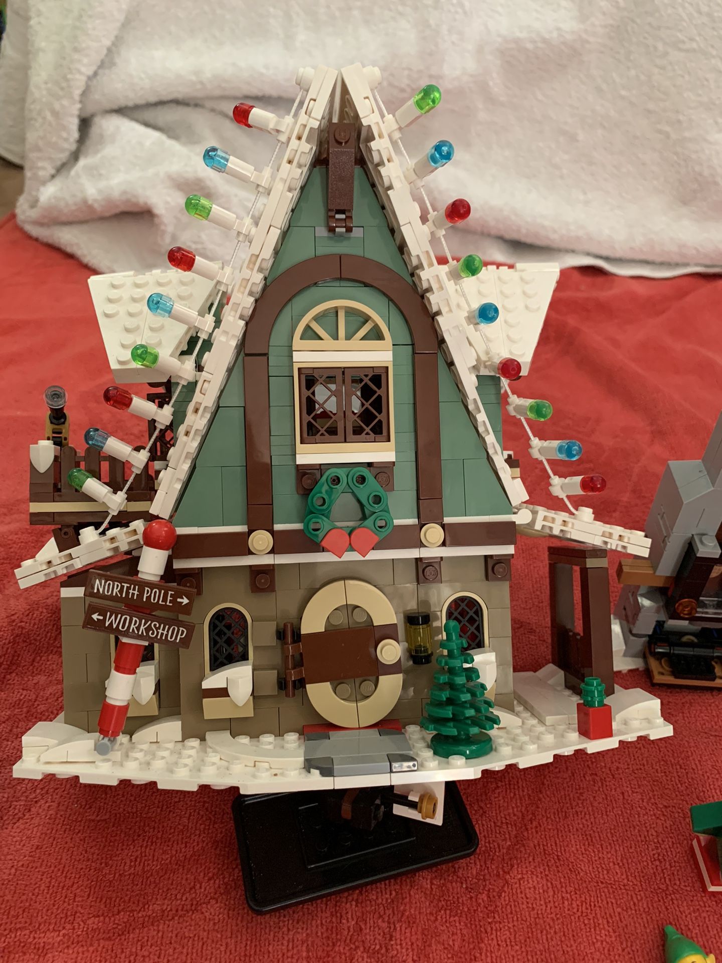 LEGO Elf Club House Christmas Set