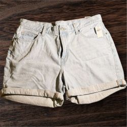 Old Navy Women’s High Rise Slouchy Straight Shorts Size 12, New with Tags!