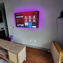 Mounting  bracket for Tv