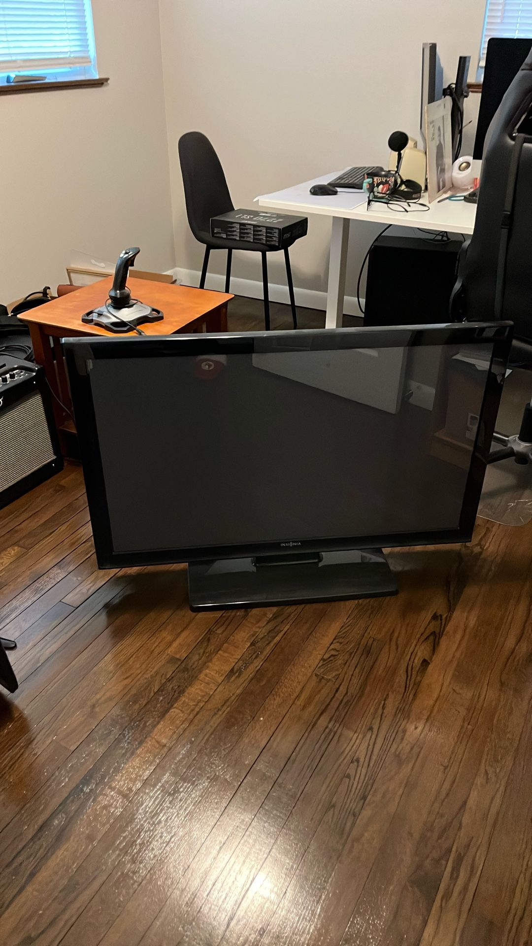 Insignia 40” Flatscreen