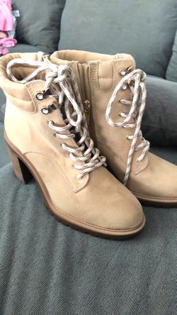 JLO by Jennifer Lopez Tan Lace-Up Ankle Boots – Women’s Size 9