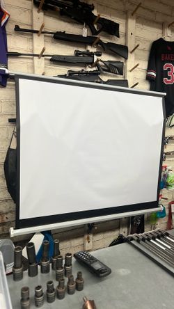 72” Pull Down Roll Up Projection Screen