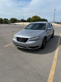 2013 Chrysler 200