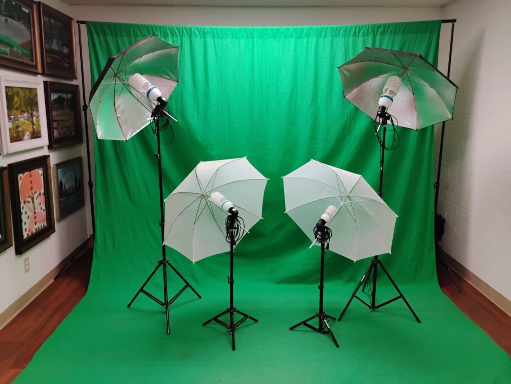 Green Screen With Professional Lighting