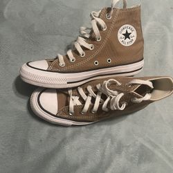 Women’s Converse Shoes 