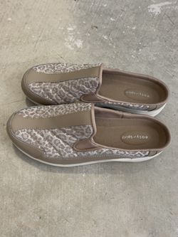 brand new easy spirit