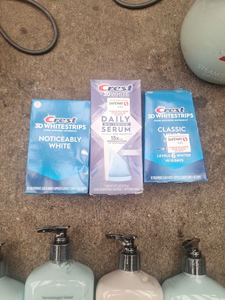 Crest 3D Whitening Treatment & Strips