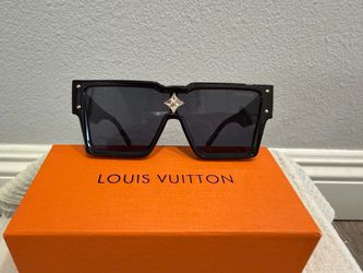 Louis Vuitton Women’s 6007 Oversized Square Black Logo Sunglasses, Gray Tinted