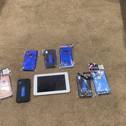 iPad With 7 Phone Cases Which Are iPhone Xs Or Just X