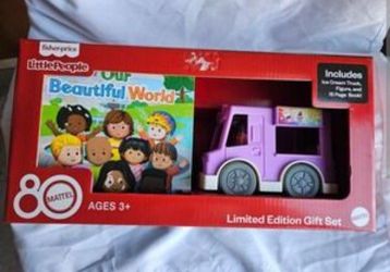 Fisher-Price Little People Beautiful World Limited Edition Gift Set