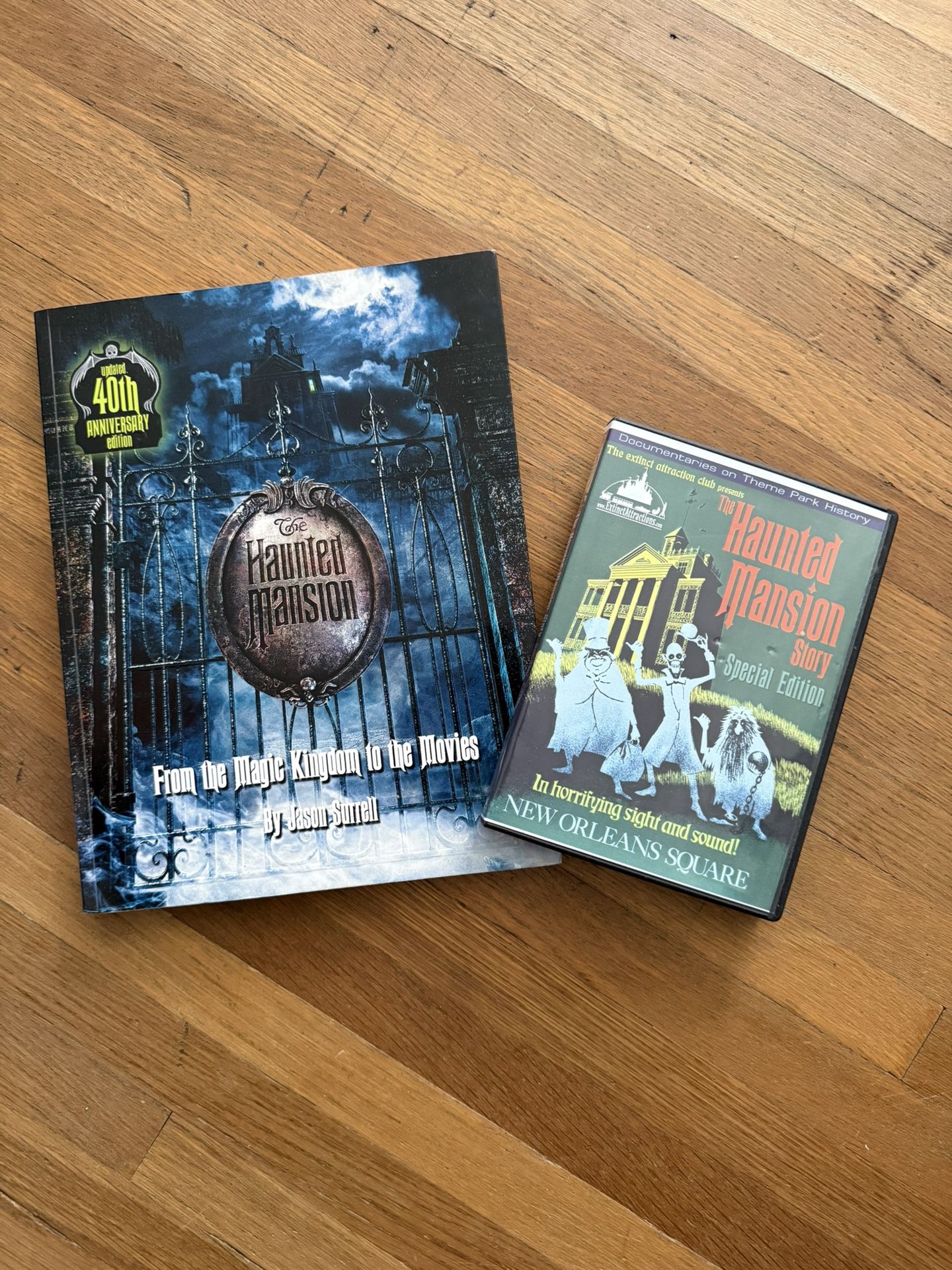 Rare Disney Disneyland The Haunted Mansion Story DVD And 40th Anniversary Haunted Mansion Book