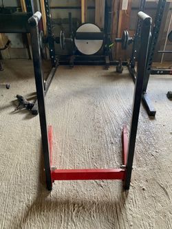 Tricep Dip Station