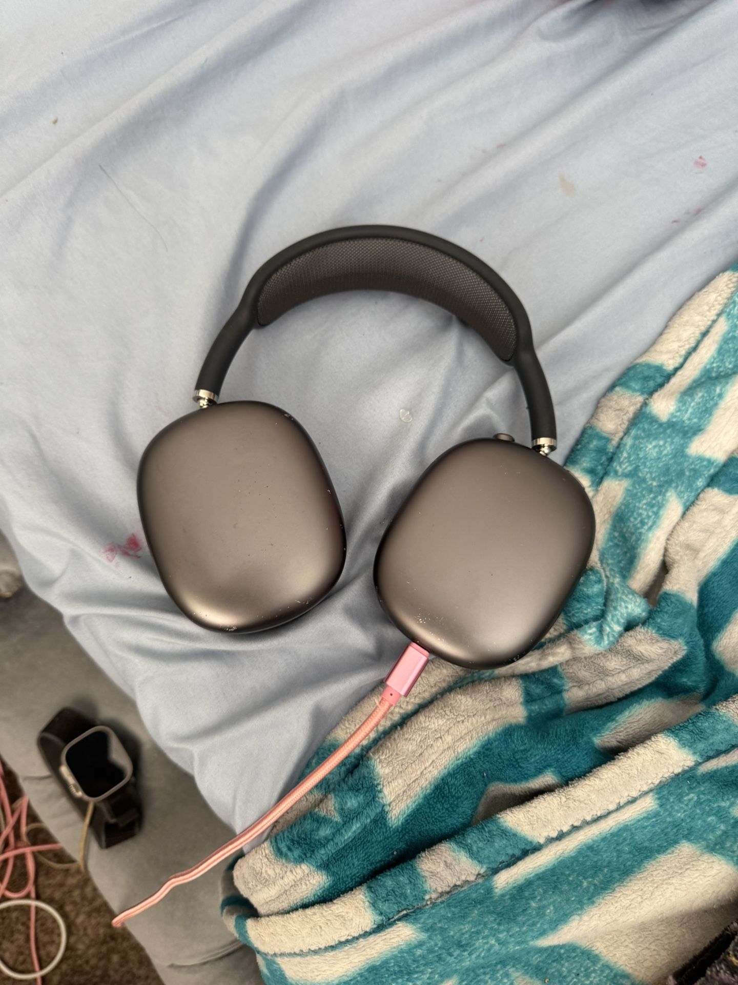 Apple Headphones
