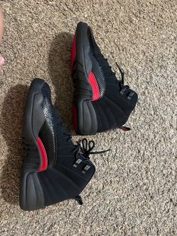 Jordan 12 girls 6.5 y women’s size 8