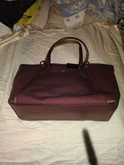 Coach – Deep Burgundy / Oxblood