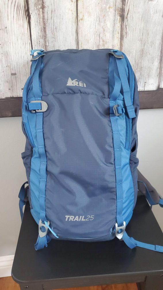 REI Lightweight Backpack 25L