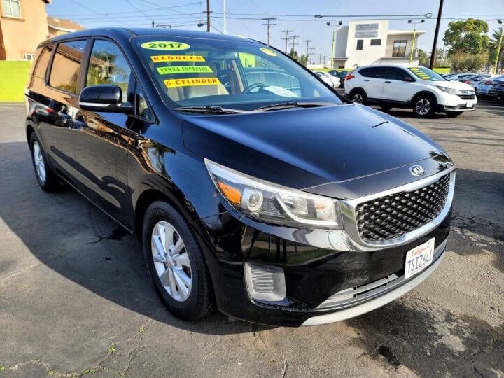 2017 KIA Sedona