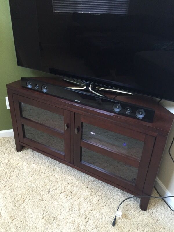 Crate & Barrel Kingston Corner Media Stand TV