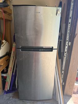 Refrigerator Nuevo $200