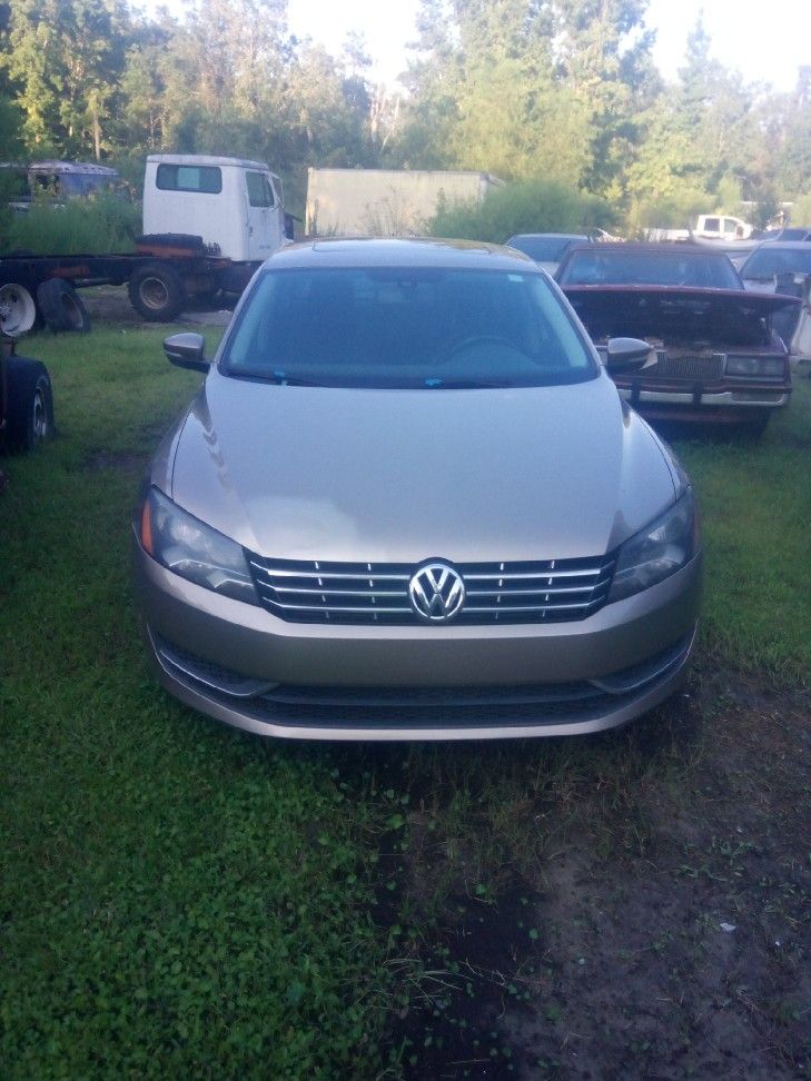 2015 Volkswagen Passat