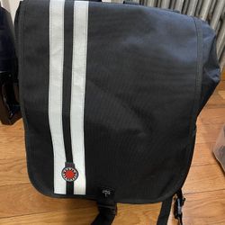 Delivery bookbag