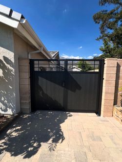 Gate