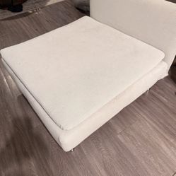 There is a small defect on the inside cushion part. You can do offer