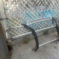 1(contact info removed) Mercedes Grille Guard