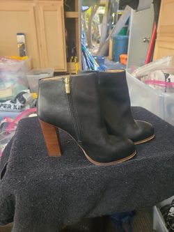 Size 7 black booties..