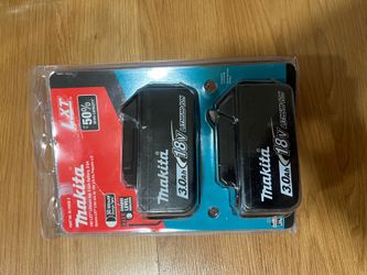 Makita battery set