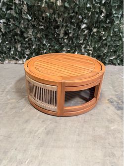 New assembled 28 in Outdoor Acacia Wood Coffee Table. Brown