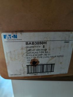 Eaton BAB3050H Circuit Breakers – Qty 8