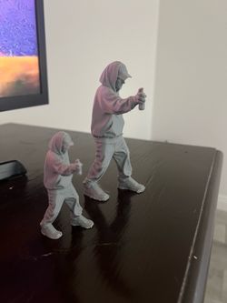 Graffiti figurines