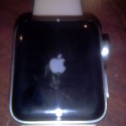 Series 3 Apple Iphone Watch / With Charger 
