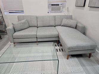 Interchangeable Article sectional in great condition
