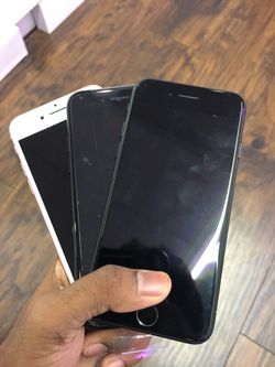 iPhone 7 32GB Factory Unlocked Excellent Condition With Free Charger