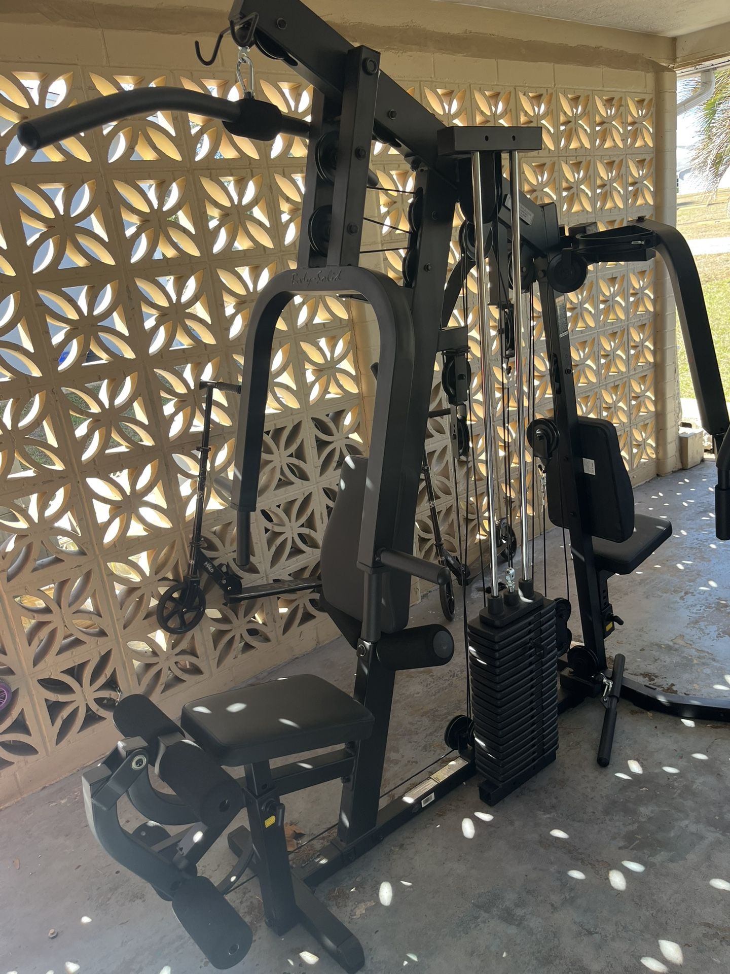 Body solid Workout Machine