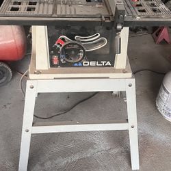 Table Saw 10in W/stand
