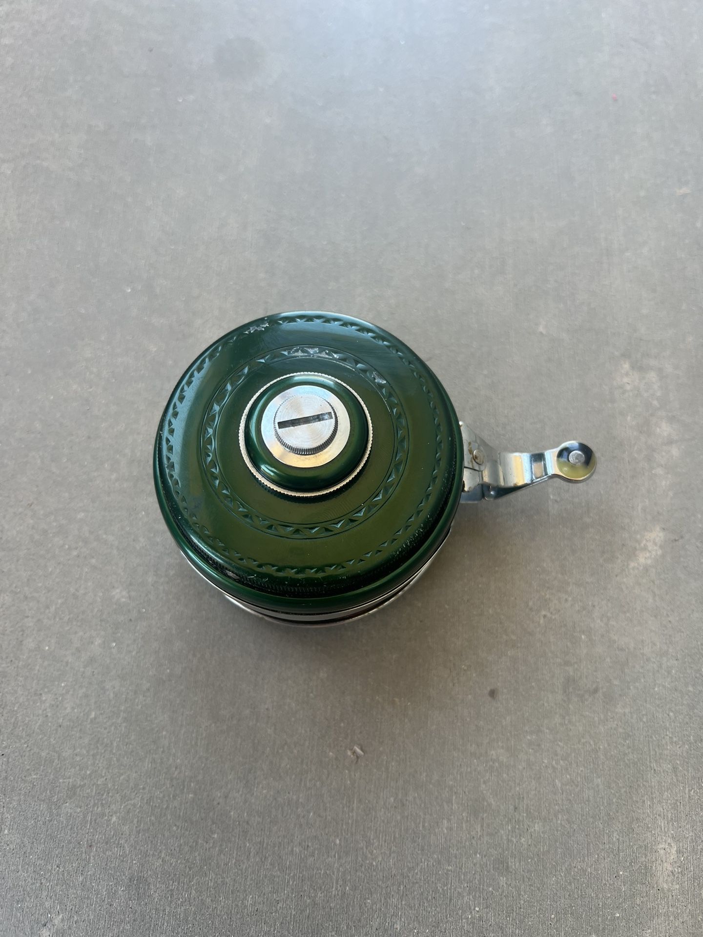 Vintage Shakespeare, silent, true art, automatic, fishing reel